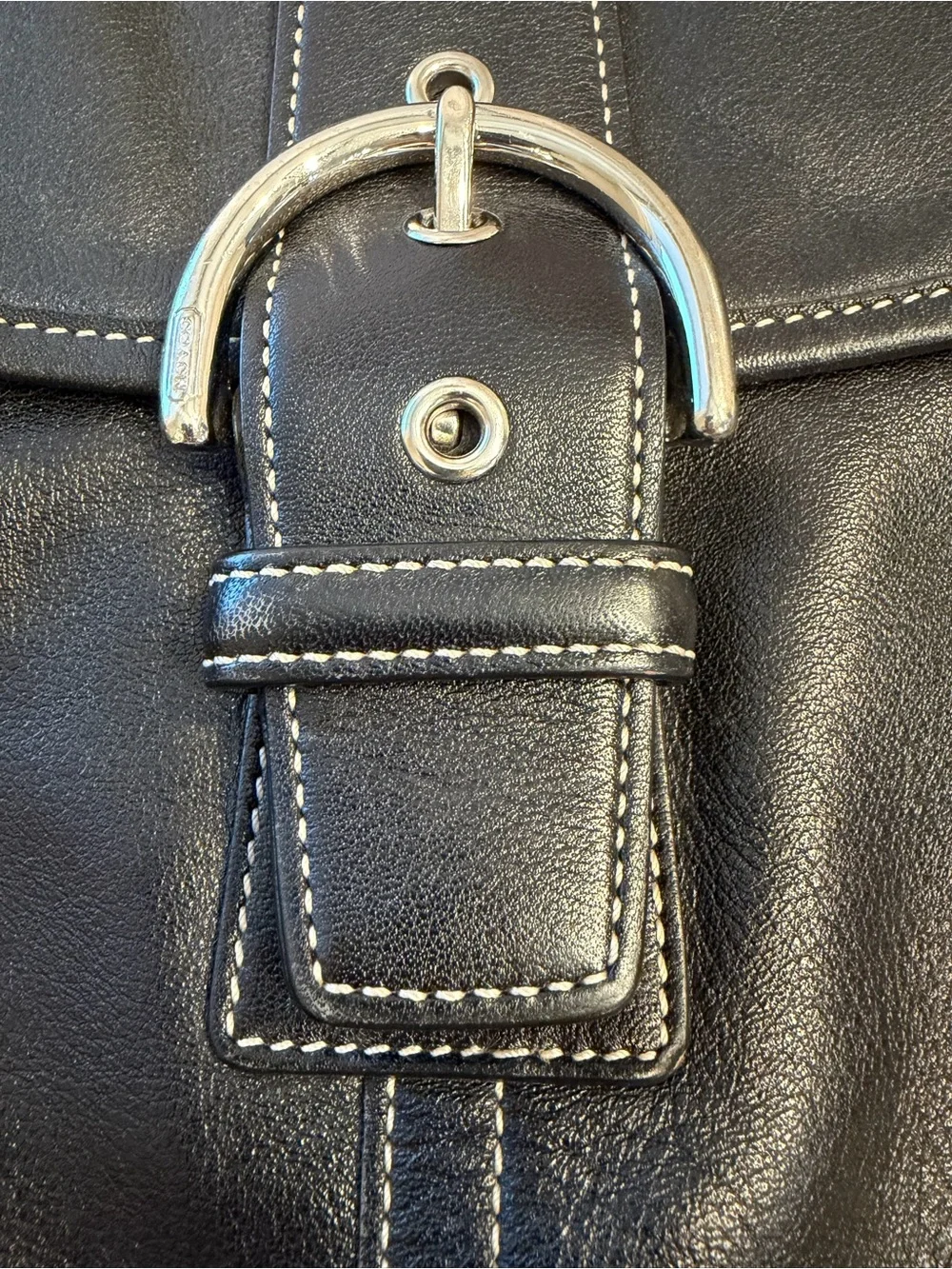 Coach Vintage Y2K Black Soho Leather Buckle Flap Shoulder or Crossbody Bag 9480